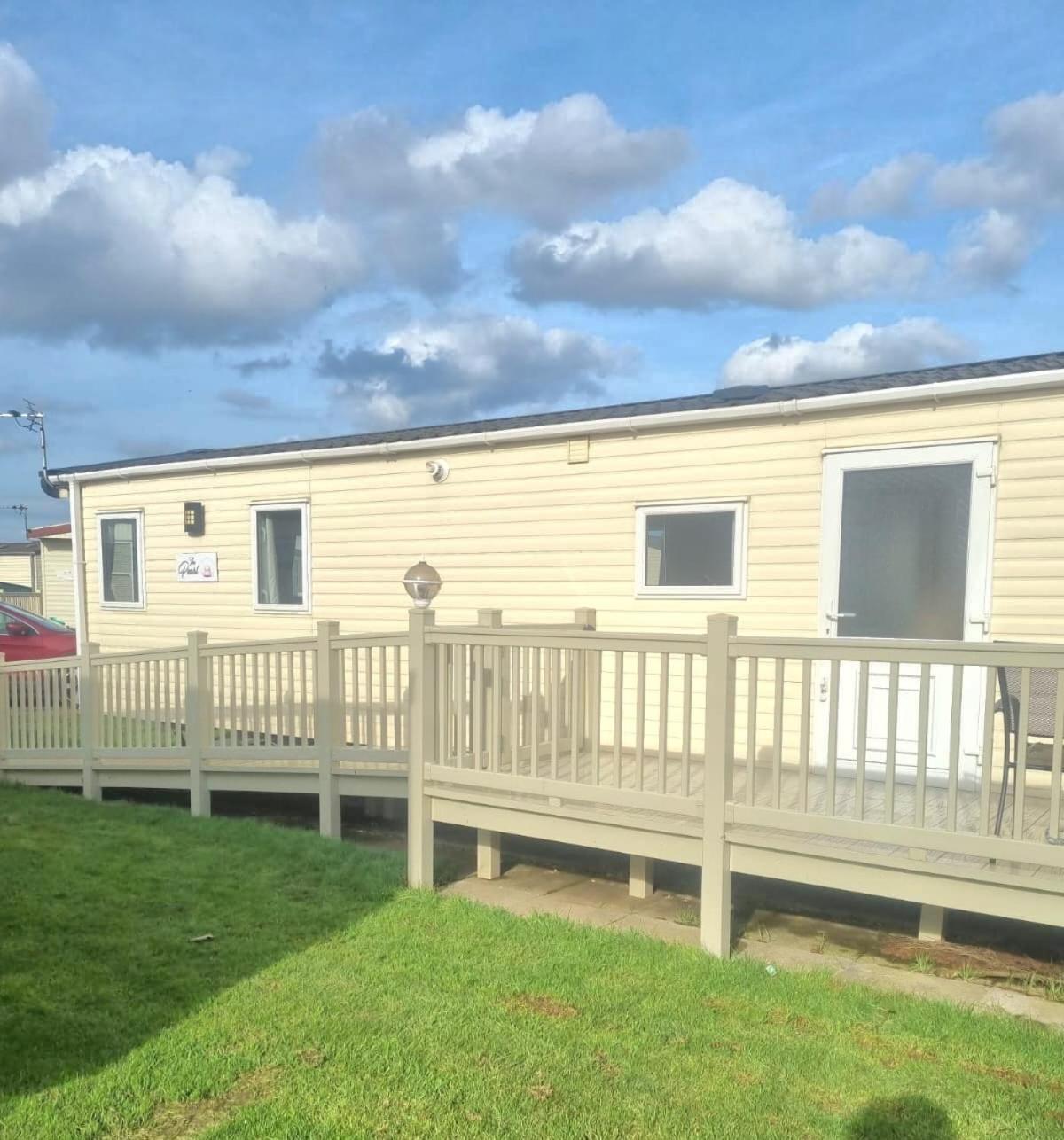The Pearl Hotel Skegness Bagian luar foto